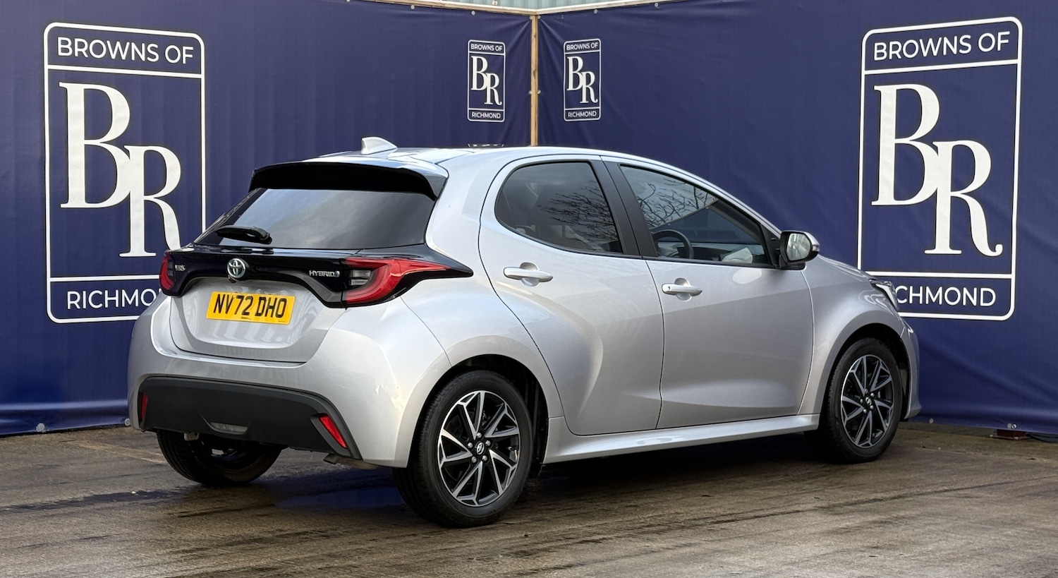 Used Toyota Yaris for sale - 77221366: Photo 4