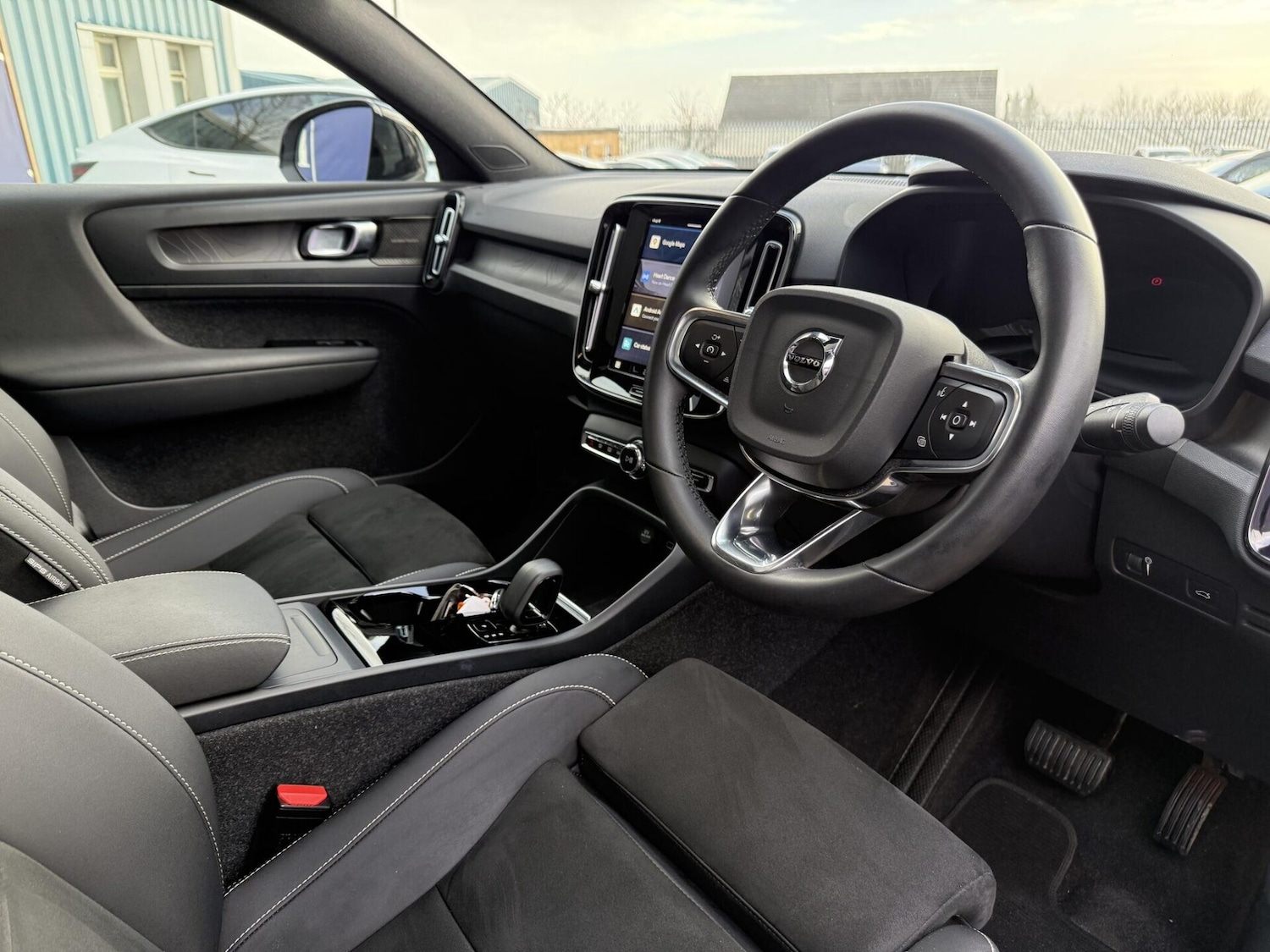 Used Volvo C40 2022 for sale - 77728990: Photo 2