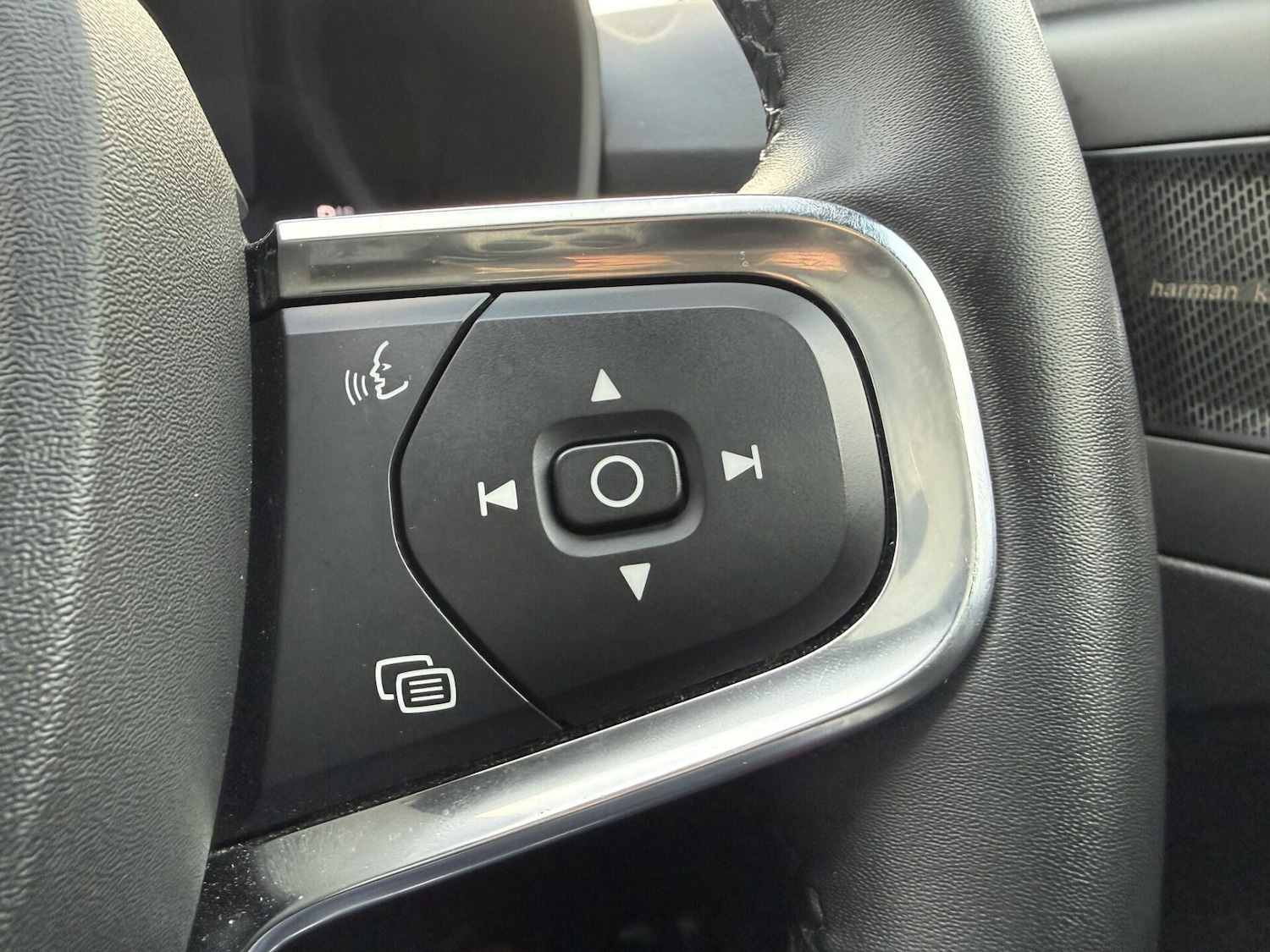 Used Volvo C40 2022 for sale - 77728990: Photo 34