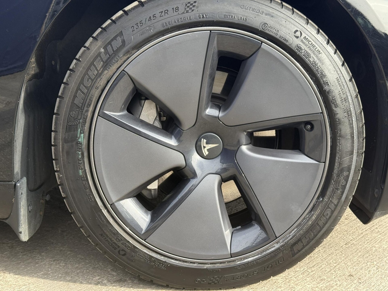 Used Tesla Model 3 2023 for sale - 78154791: Photo 13