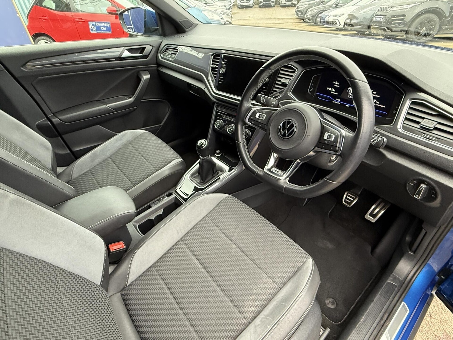 Used Volkswagen T-Roc 2021 for sale - 76748958: Photo 3