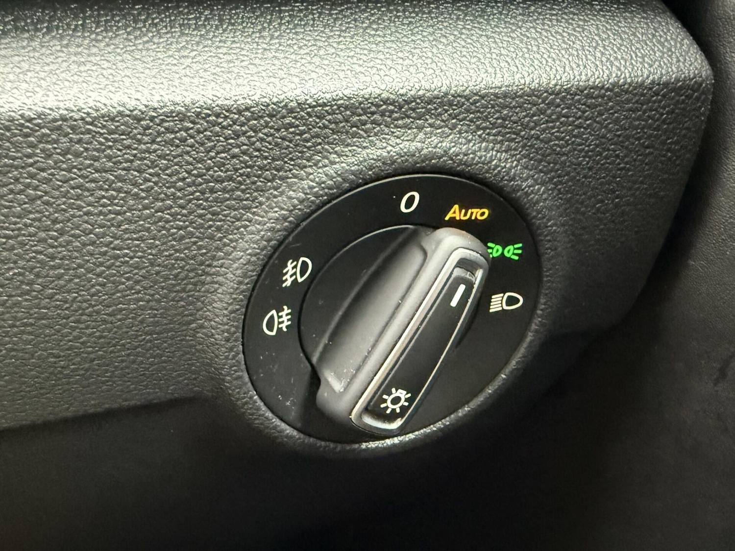 Used Volkswagen T-Roc 2021 for sale - 76748958: Photo 31