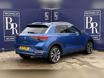 Used Volkswagen T-Roc 2021 for sale - 76748958: Photo