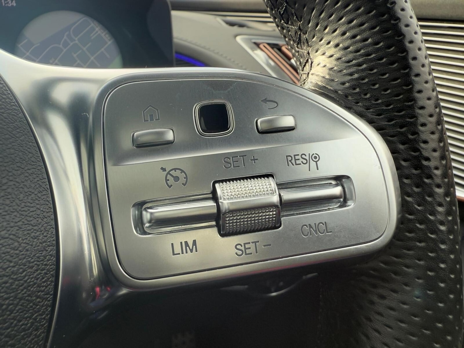 Used Mercedes-Benz EQC 2021 for sale - 76682449: Photo 35