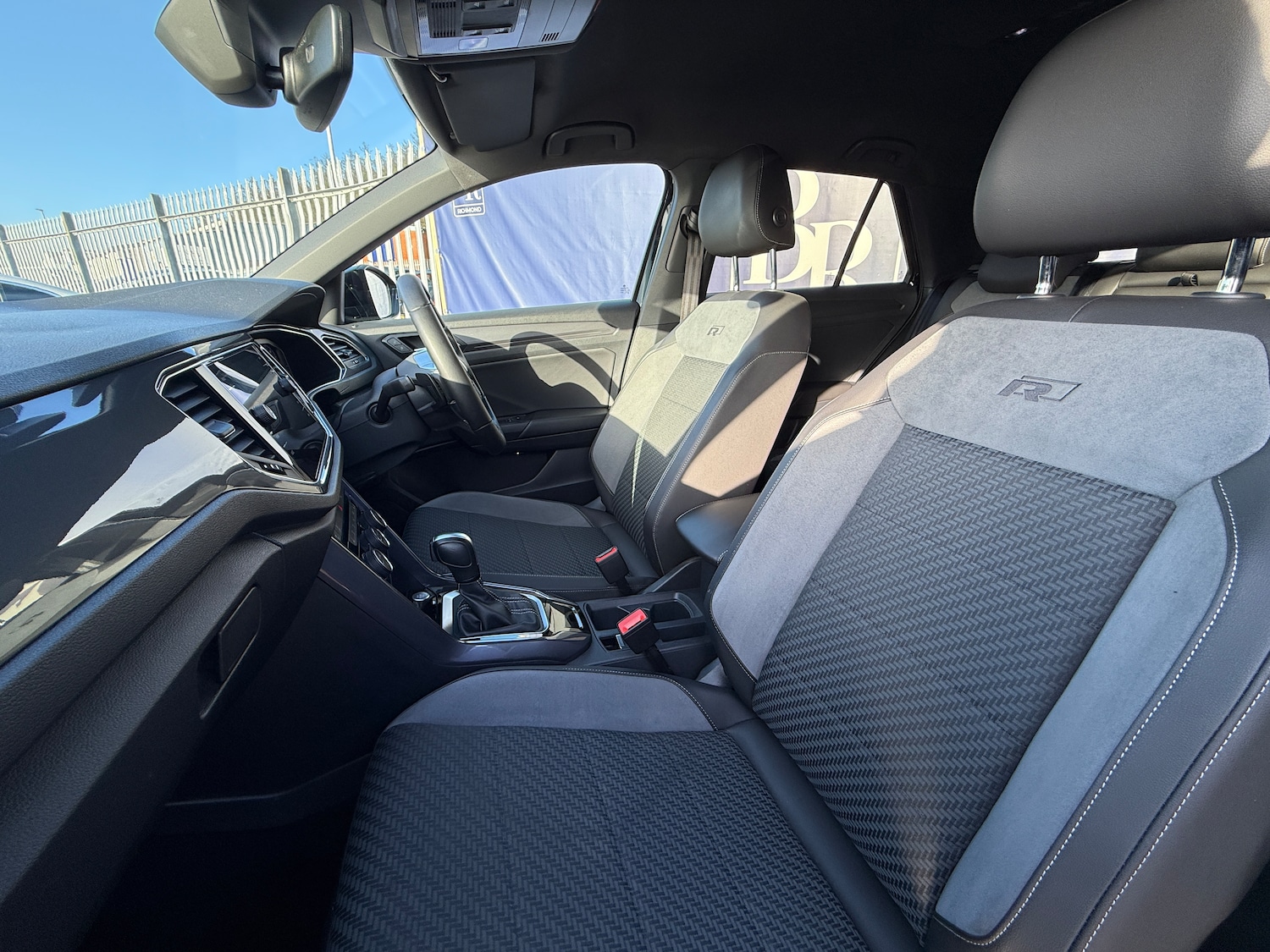 Used Volkswagen T-Roc 2020 for sale - 77352089: Photo 27