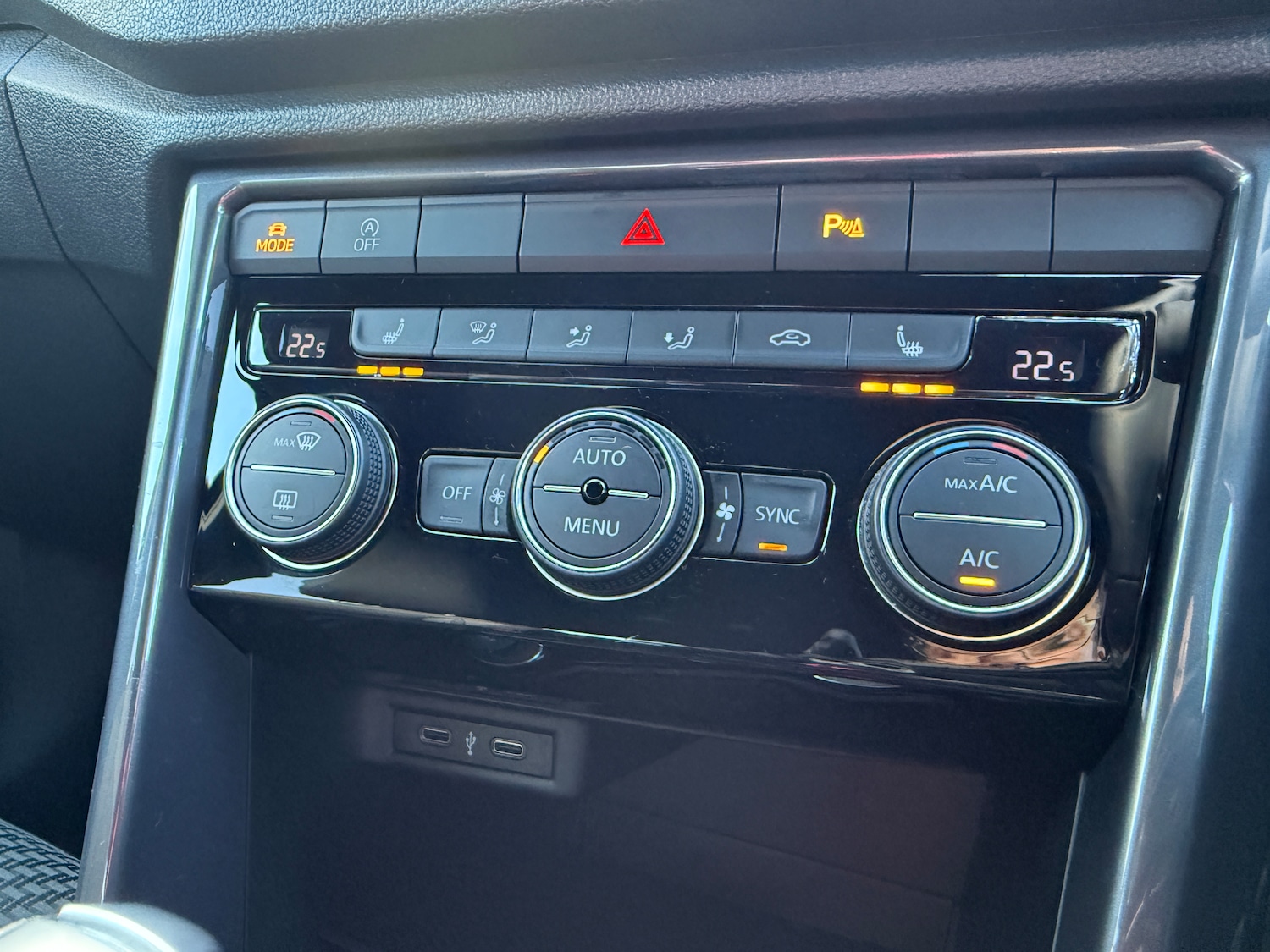 Used Volkswagen T-Roc 2020 for sale - 77352089: Photo 41