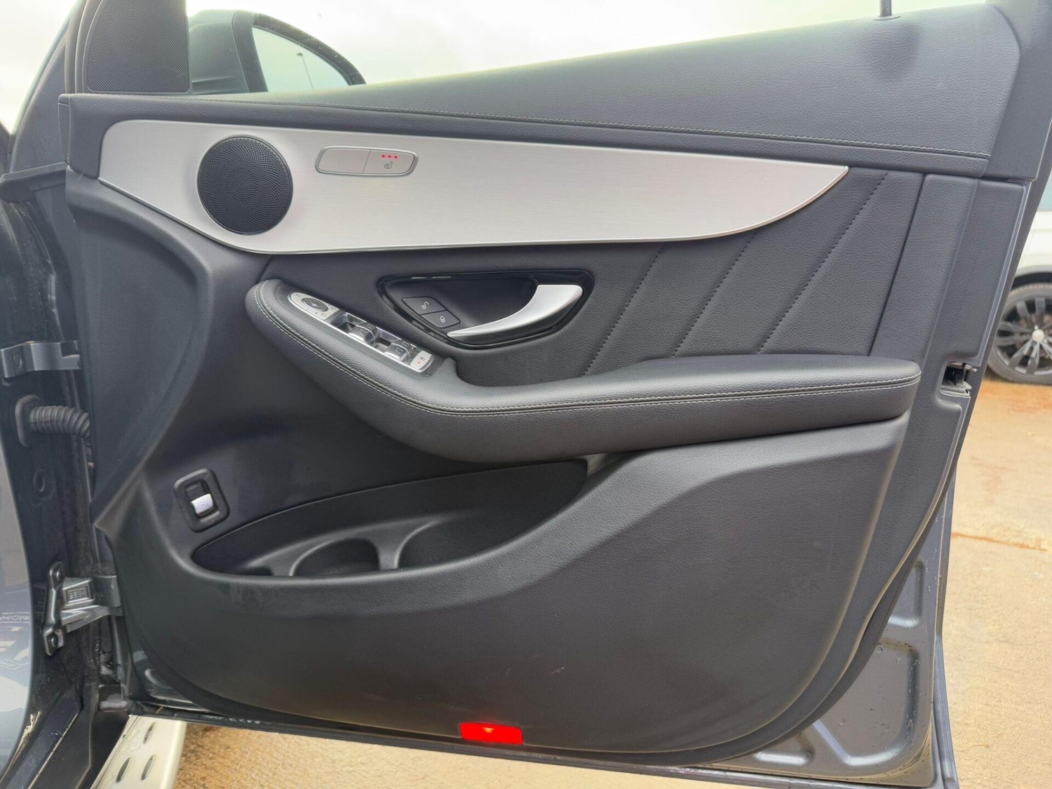 Used Mercedes-Benz GLC 2021 for sale - 76739412: Photo 27