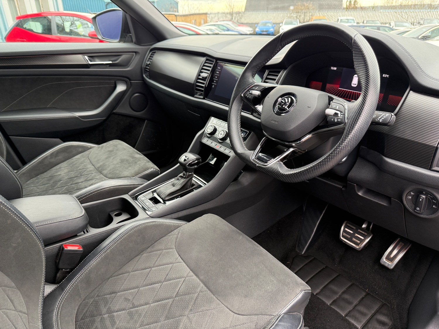 Used Skoda Kodiaq 2023 for sale - 77651091: Photo 2