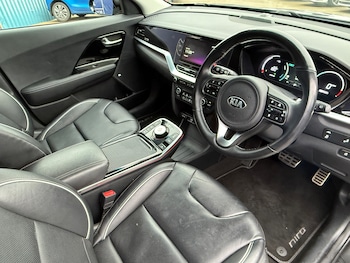 Used Kia Niro 2021 for sale - 77221359: Photo