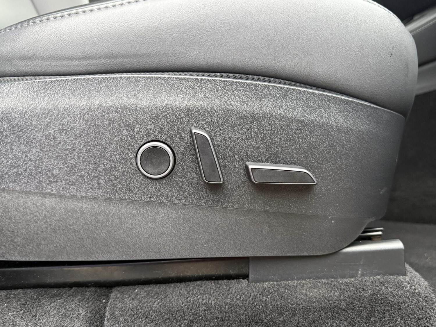 Used Tesla Model Y 2022 for sale - 76969865: Photo 30