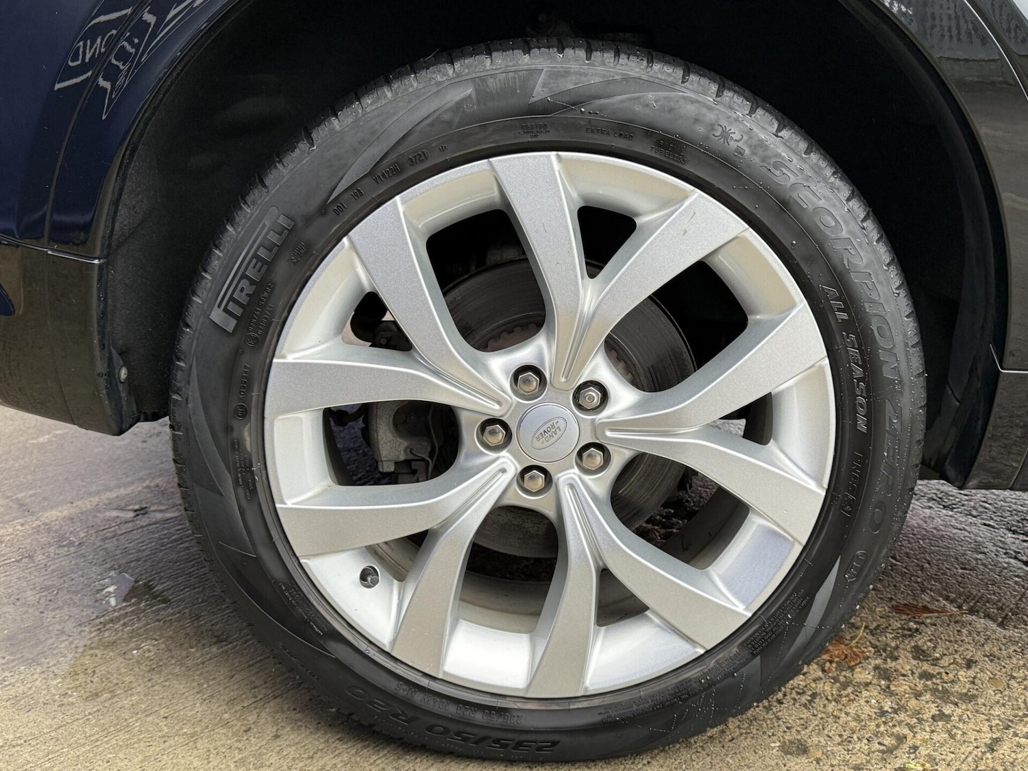 Used Land Rover Discovery 2022 for sale - 77037214: Photo 17