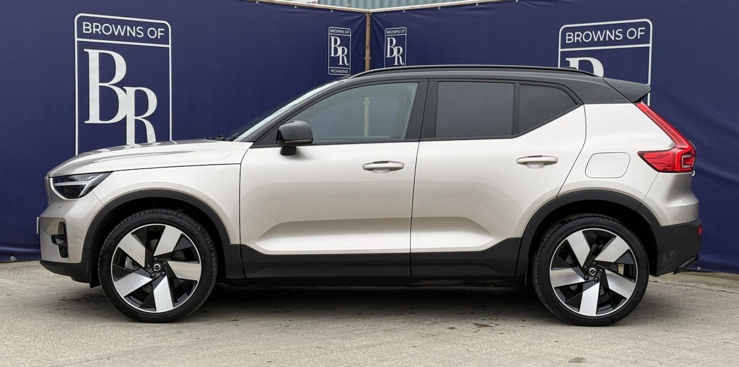 Used Volvo XC40 2023 for sale - 77069874: Photo 10