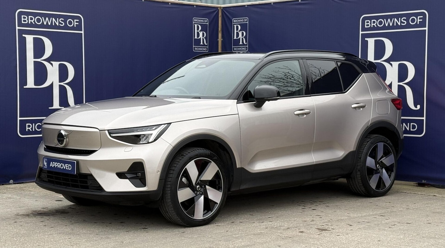 Used Volvo XC40 2023 for sale - 77069874: Photo 11