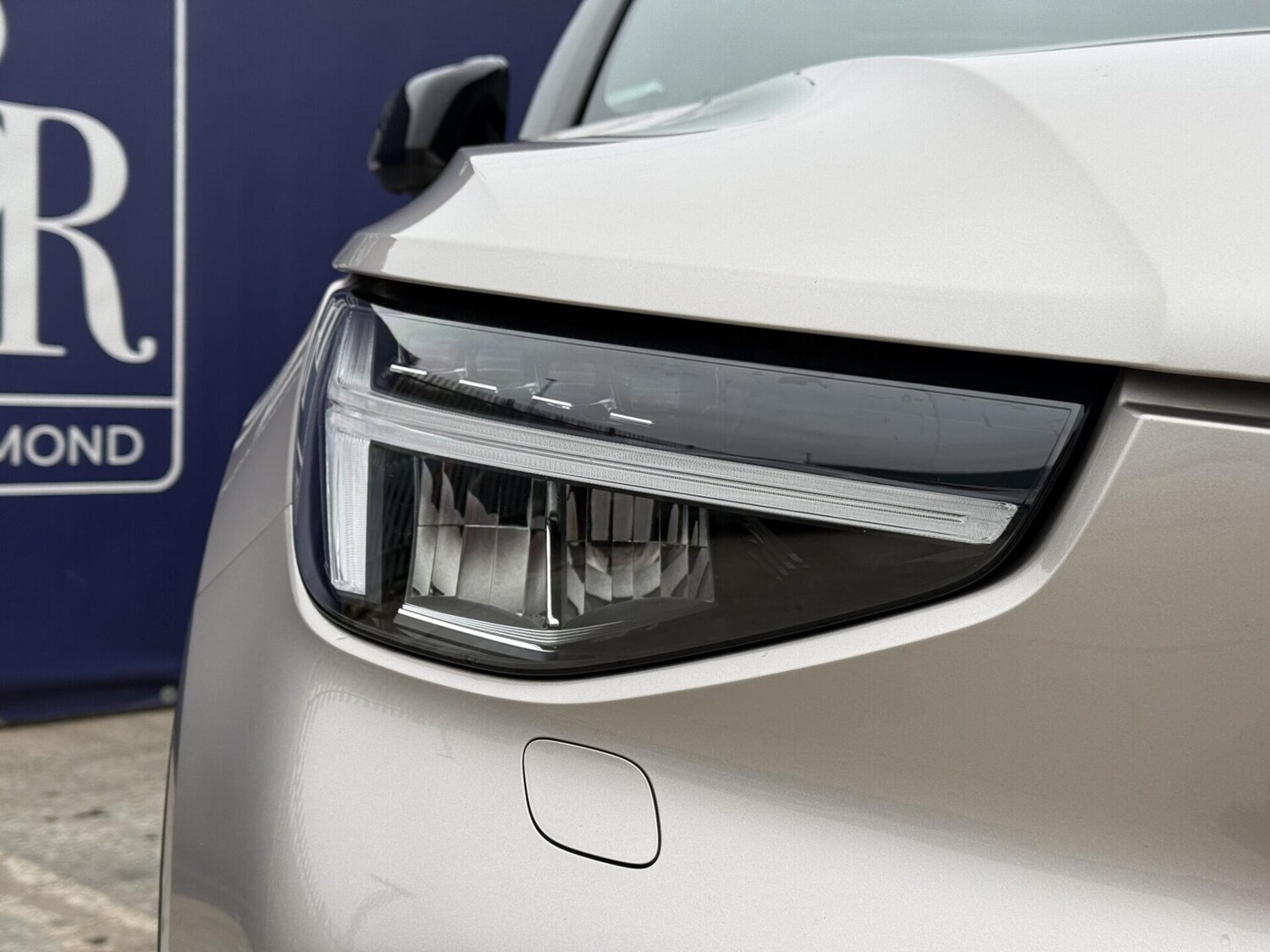 Used Volvo XC40 2023 for sale - 77069874: Photo 14