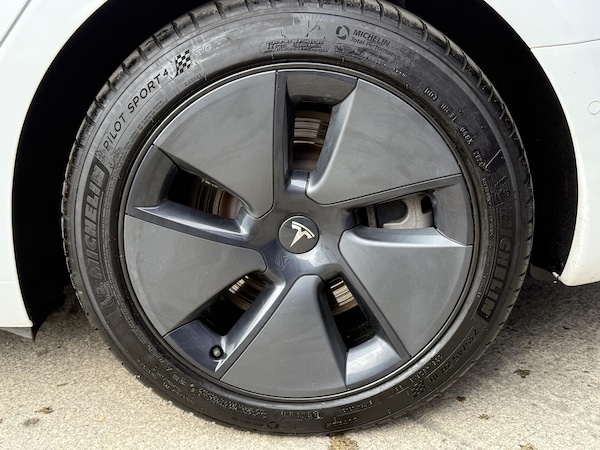 Used Tesla Model 3 2021 for sale - 76205809: Photo 18
