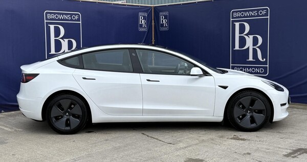 Used Tesla Model 3 2021 for sale - 76205809: Photo 4