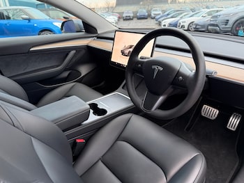 Used Tesla Model 3 2023 for sale - 77208289: Photo