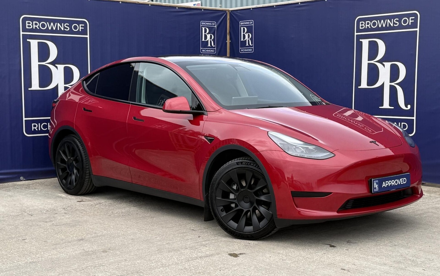 Used Tesla Model Y 2023 for sale - 76148710: Photo 1