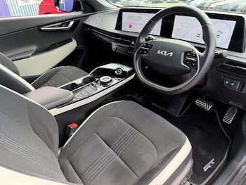 Used Kia EV6 2024 for sale - 79152667: Photo