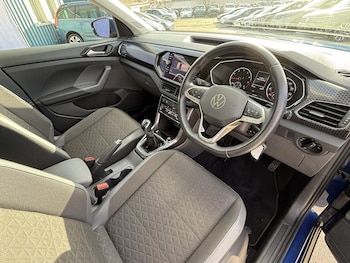 Used Volkswagen T-Cross 2021 for sale - 76406103: Photo