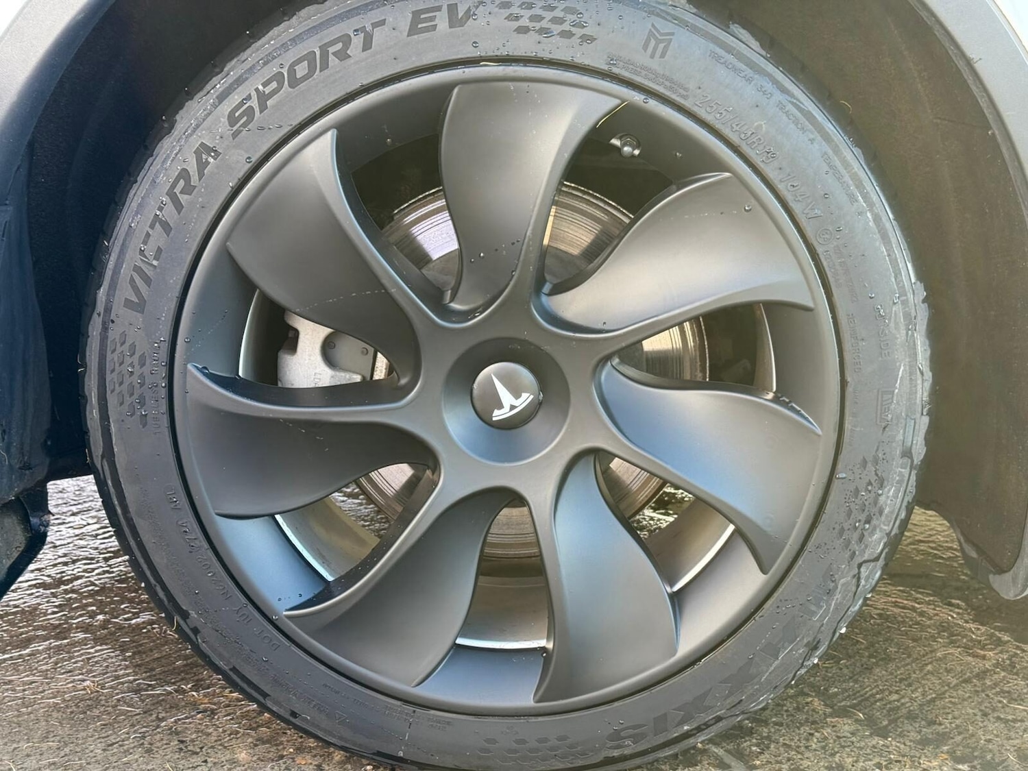 Used Tesla Model Y 2023 for sale - 77044749: Photo 17