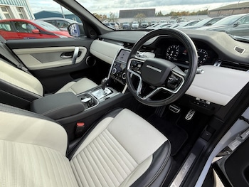Used Land Rover Discovery Sport 2021 for sale - 76236475: Photo 3