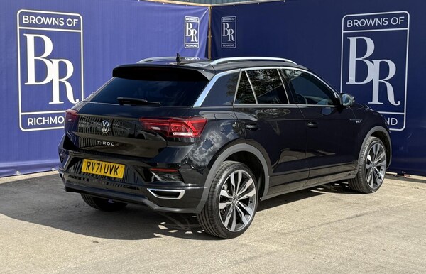 Used Volkswagen T-Roc 2021 for sale - 76040307: Photo 5