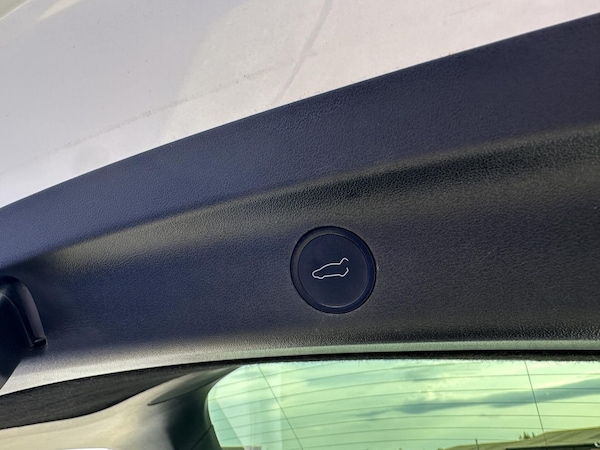 Used Tesla Model Y 2022 for sale - 75655567: Photo 24