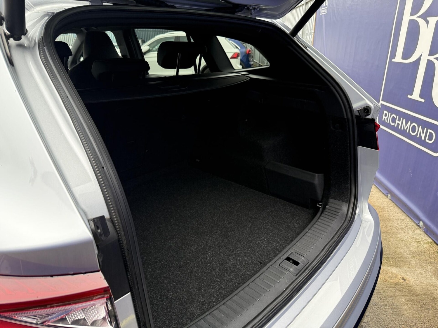 Used Skoda Enyaq 2023 for sale - 76985217: Photo 23