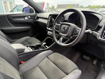 Used Volvo XC40 2023 for sale - 79720370: Photo