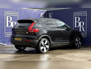 Used Volvo XC40 2023 for sale - 79720370: Photo