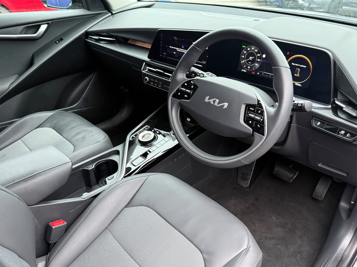 Used Kia Niro 2023 for sale - 77208260: Photo 2