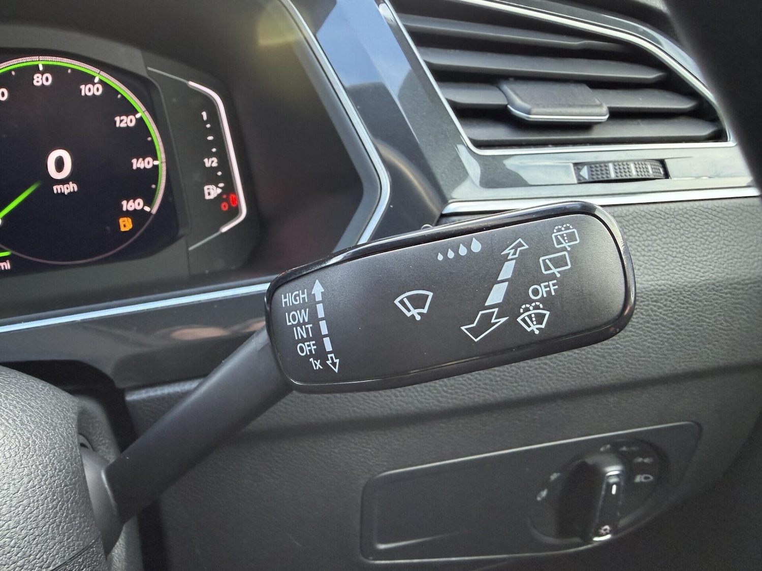 Used Volkswagen Tiguan 2021 for sale - 78015935: Photo 31