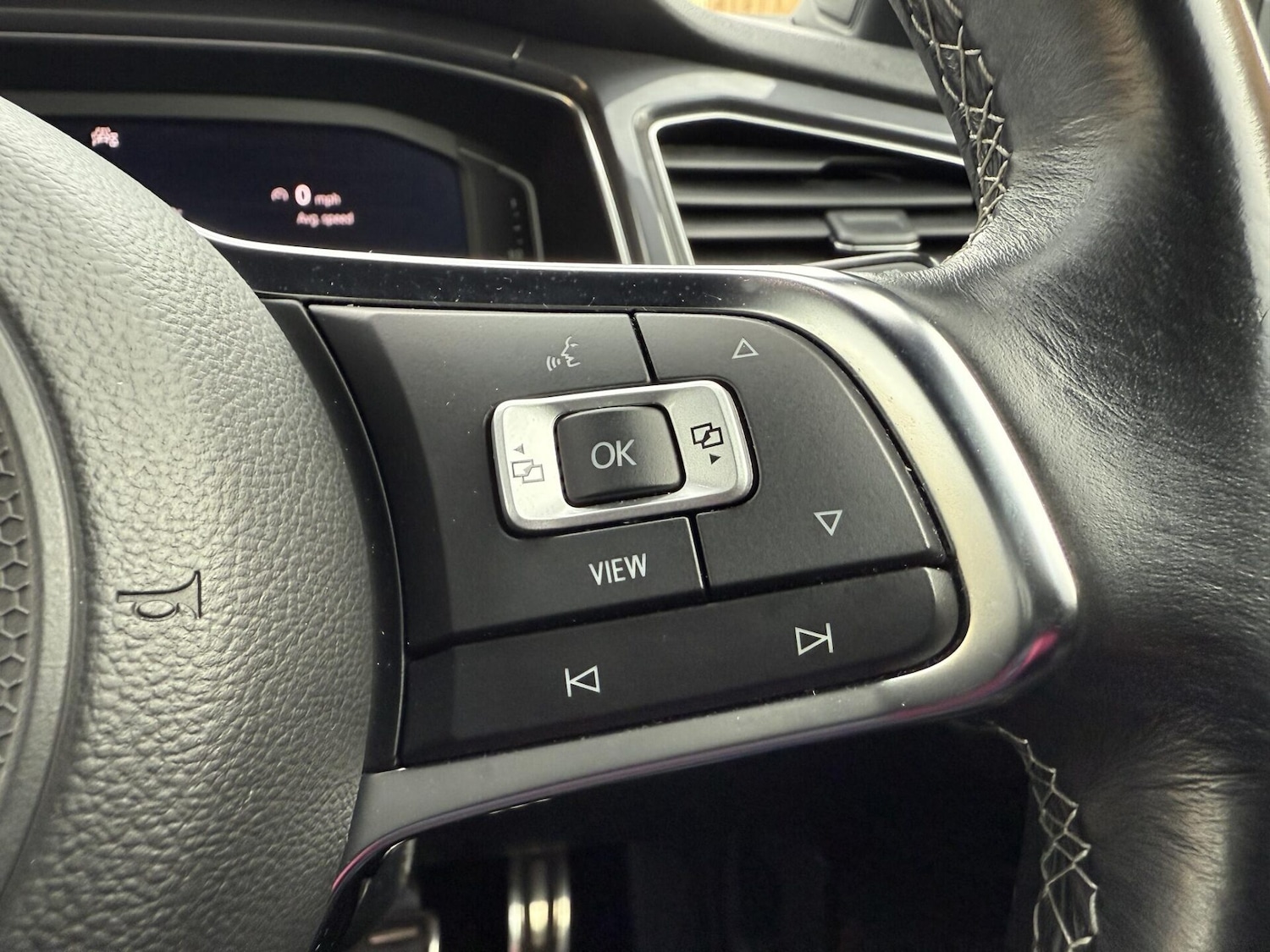 Used Volkswagen T-Roc 2020 for sale - 76906171: Photo 27