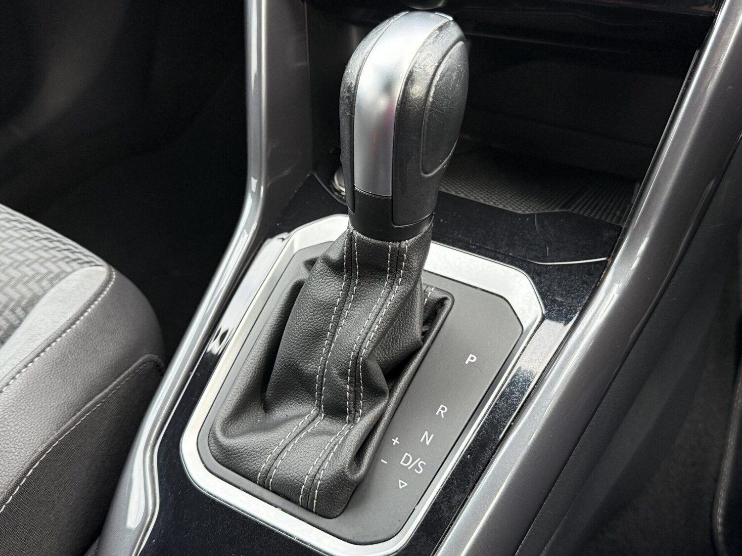 Used Volkswagen T-Roc 2020 for sale - 76906171: Photo 37