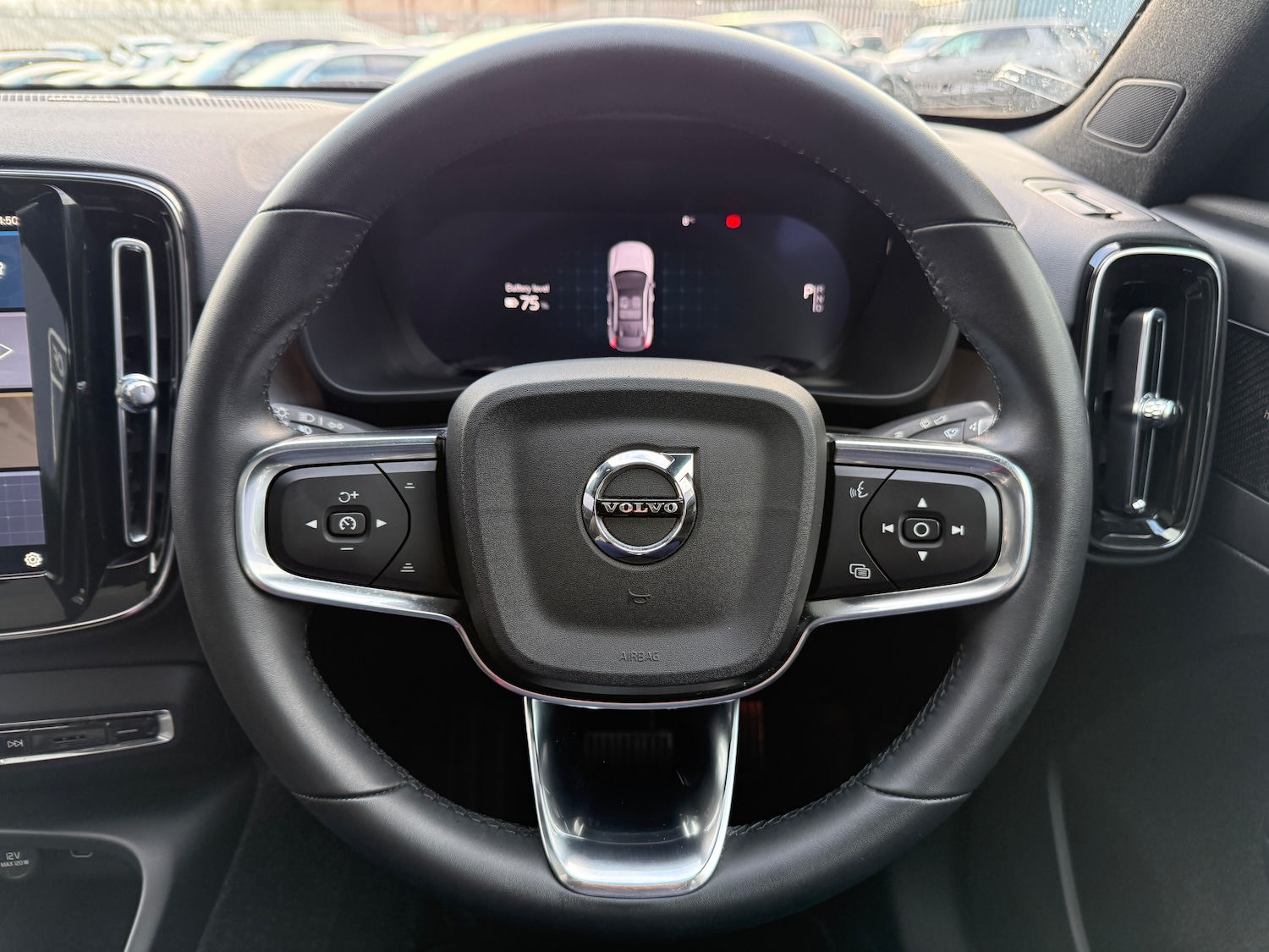 Used Volvo C40 2022 for sale - 77354603: Photo 32