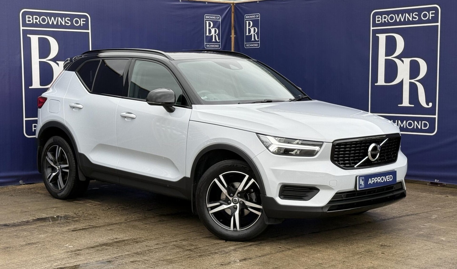 Used Volvo XC40 2022 for sale - 76133771: Photo 1