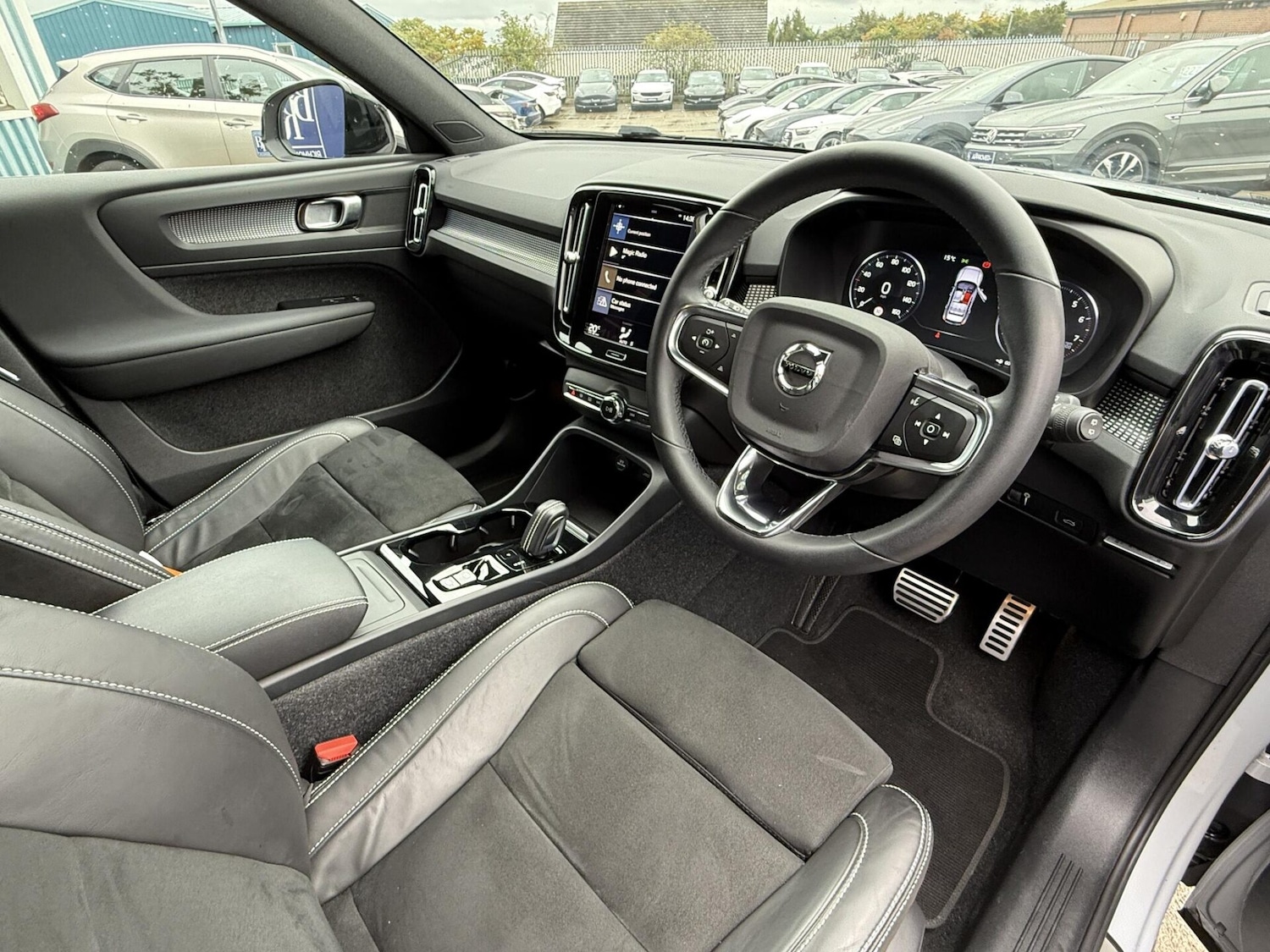 Used Volvo XC40 2022 for sale - 76133771: Photo 3