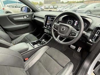 Used Volvo XC40 2022 for sale - 76133771: Photo 3