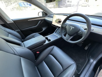 Used Tesla Model Y 2022 for sale - 75598104: Photo
