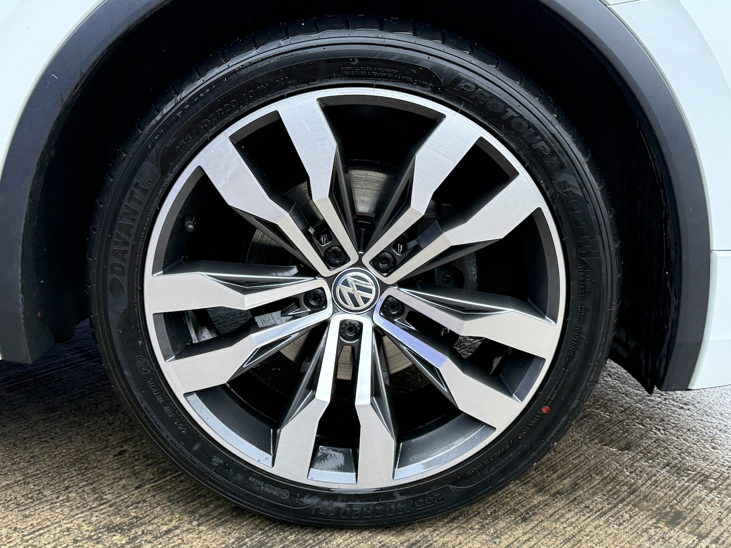 Used Volkswagen Tiguan 2018 for sale - 77208239: Photo 12