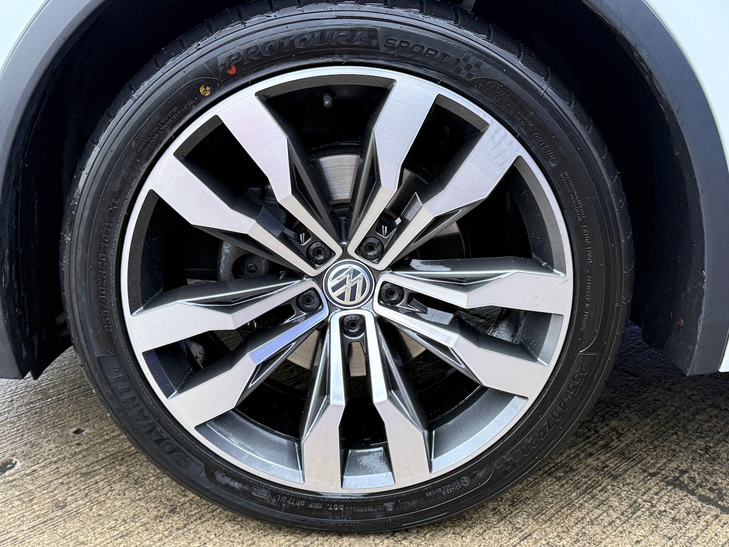 Used Volkswagen Tiguan 2018 for sale - 77208239: Photo 15