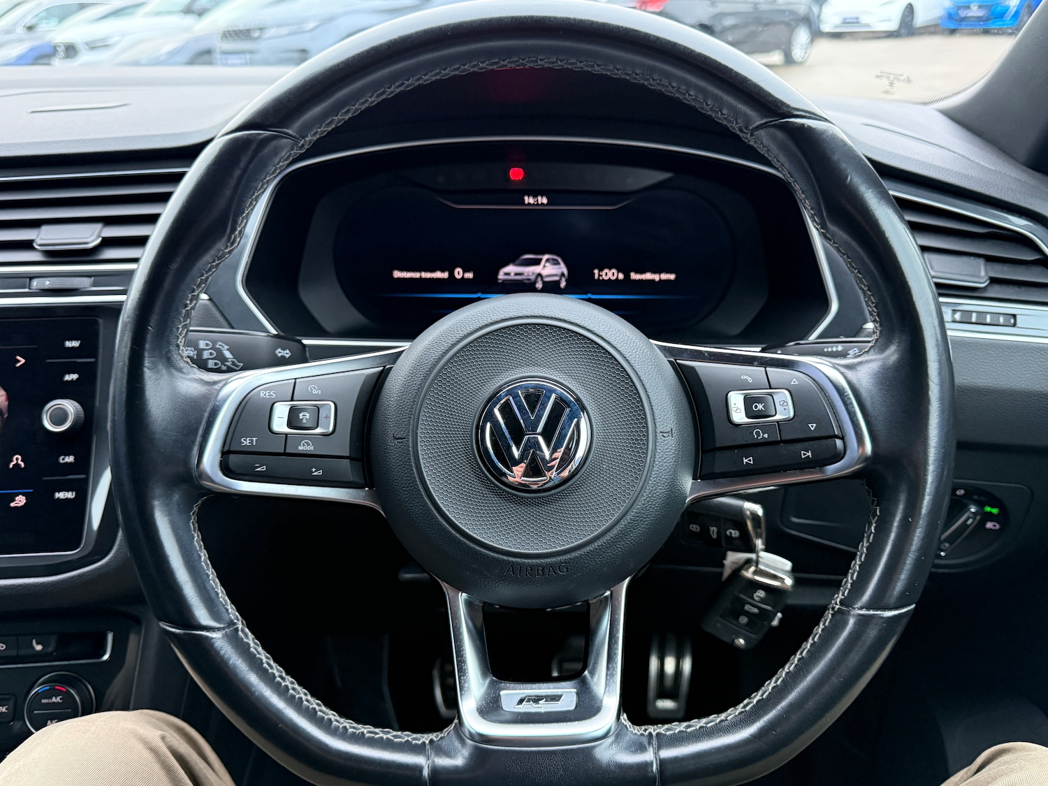 Used Volkswagen Tiguan 2018 for sale - 77208239: Photo 23