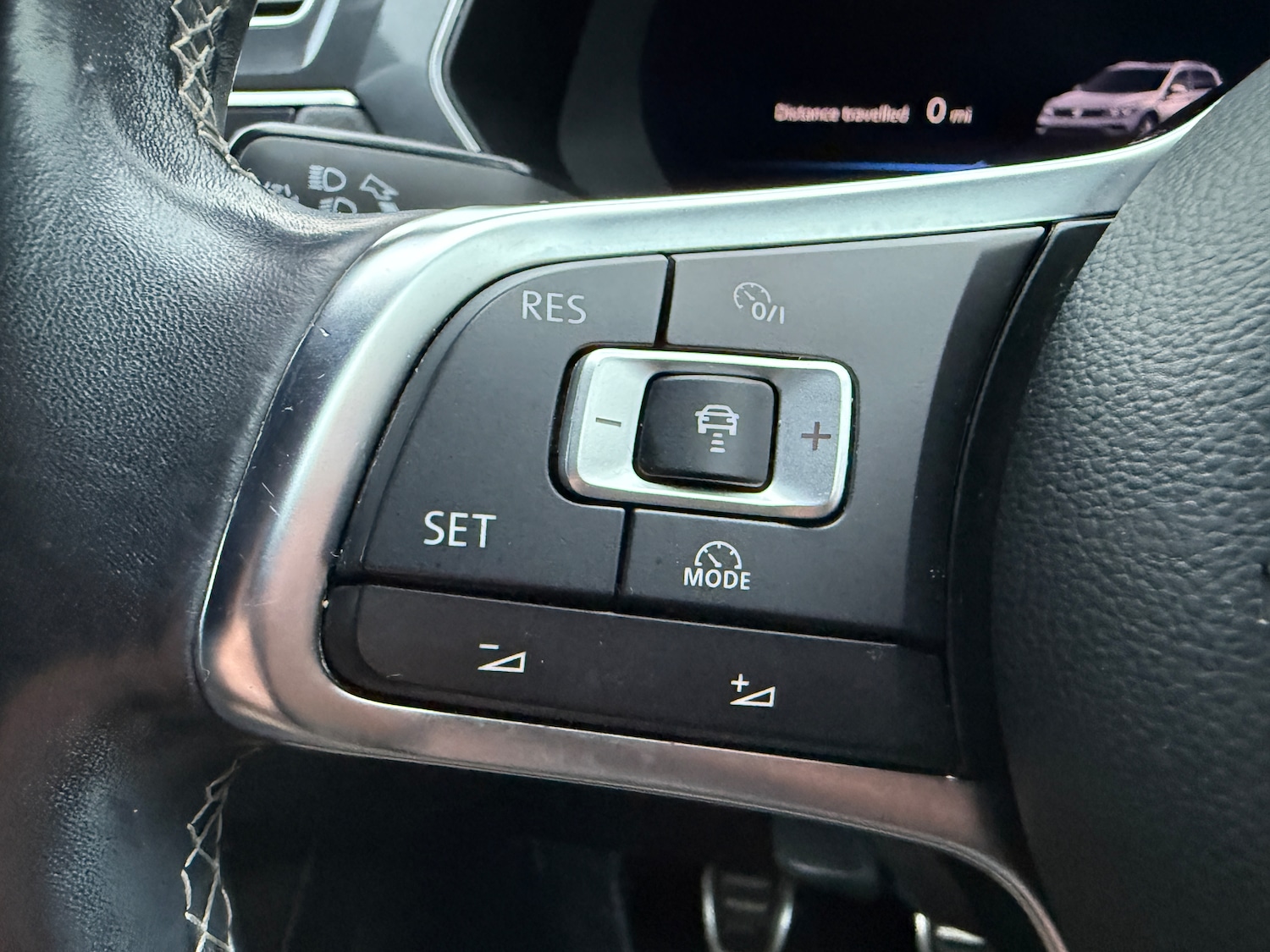 Used Volkswagen Tiguan 2018 for sale - 77208239: Photo 24