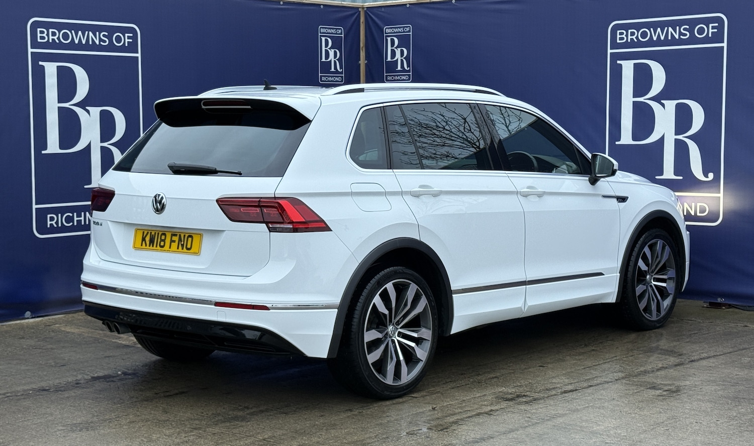 Used Volkswagen Tiguan 2018 for sale - 77208239: Photo 4