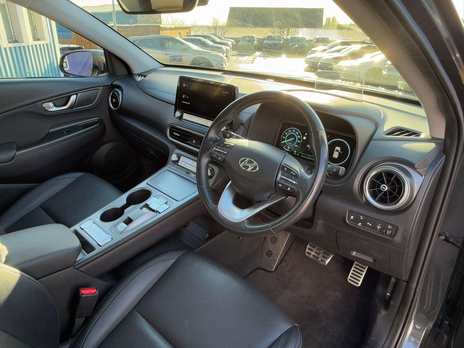 Used Hyundai KONA 2021 for sale - 76697468: Photo 3