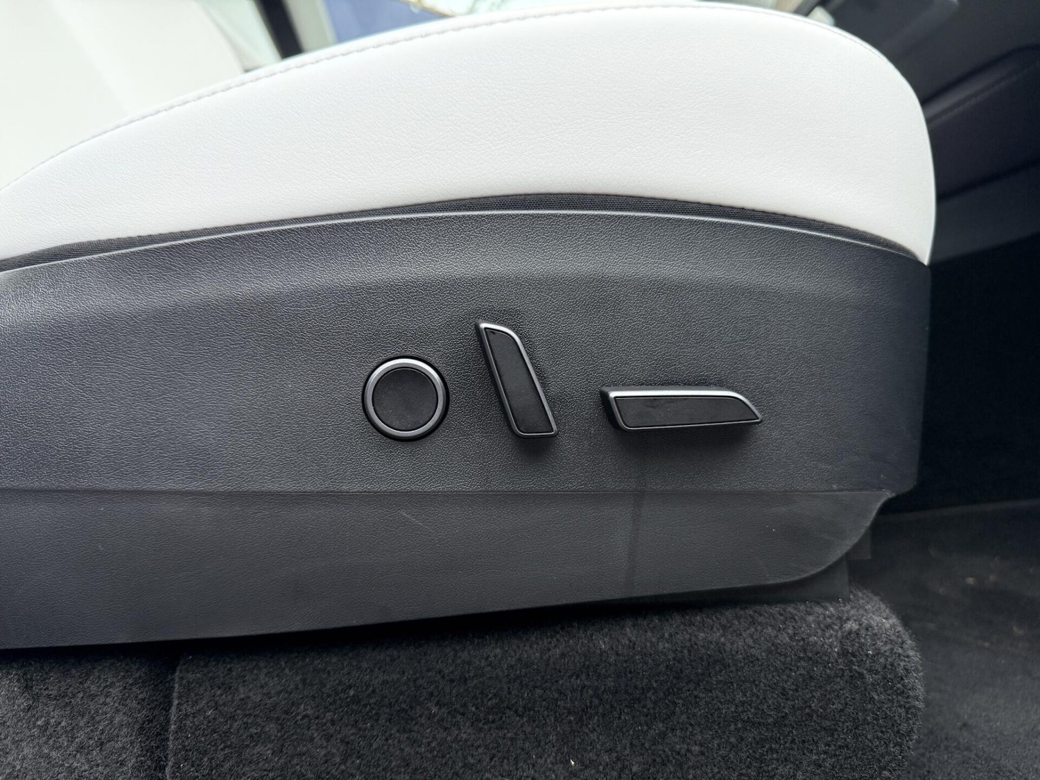 Used Tesla Model Y 2022 for sale - 77044737: Photo 32