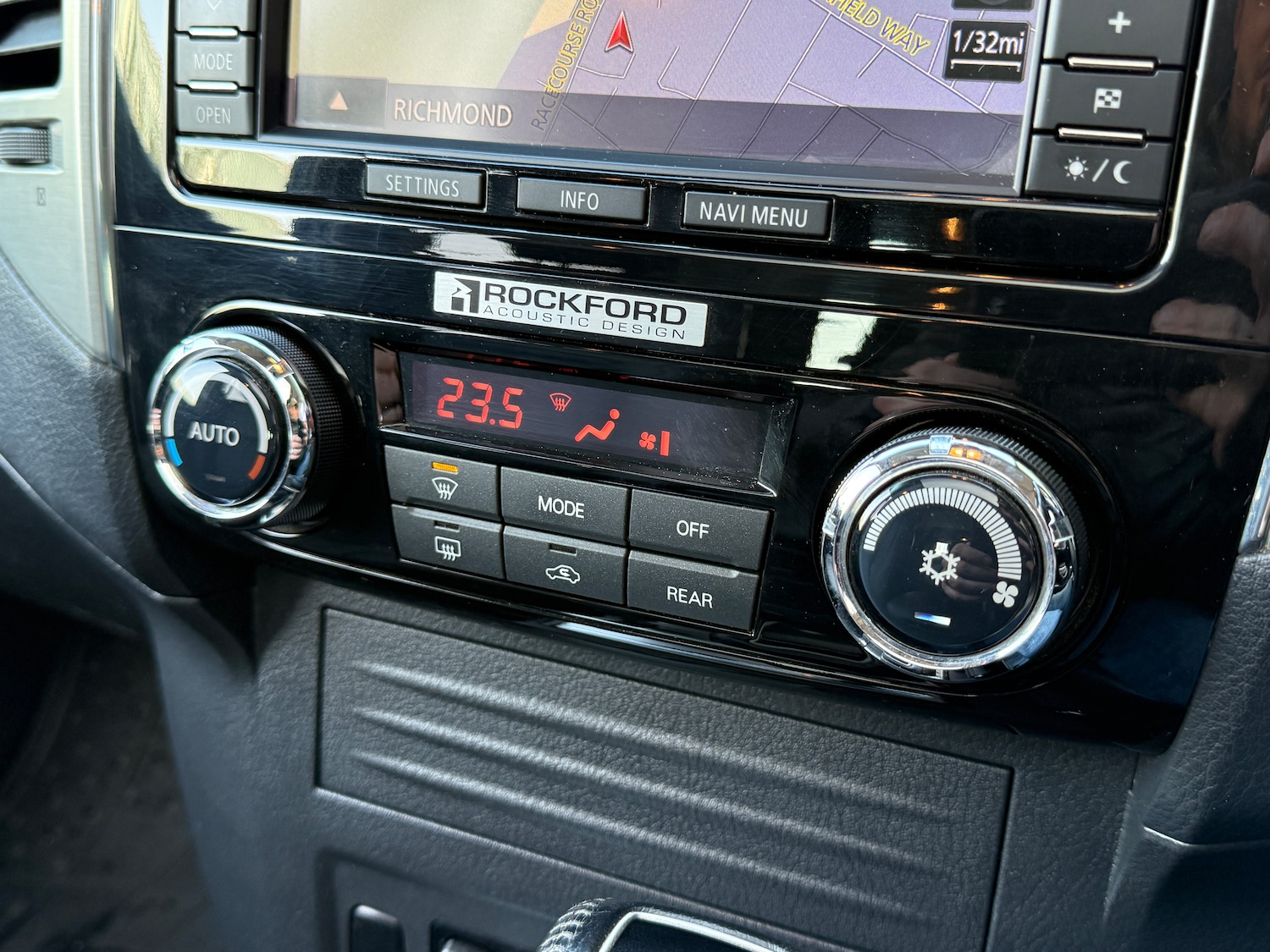 Used Mitsubishi Shogun 2016 for sale - 77556096: Photo 37