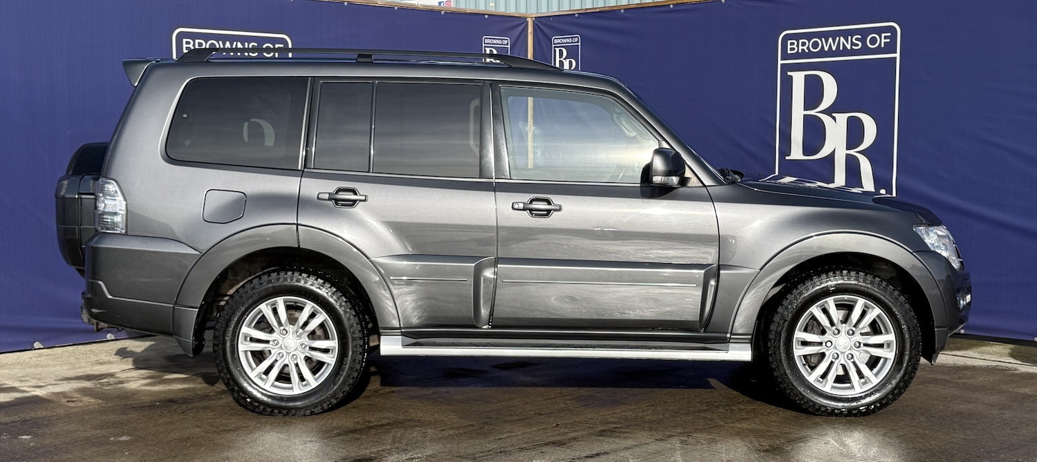 Used Mitsubishi Shogun 2016 for sale - 77556096: Photo 4