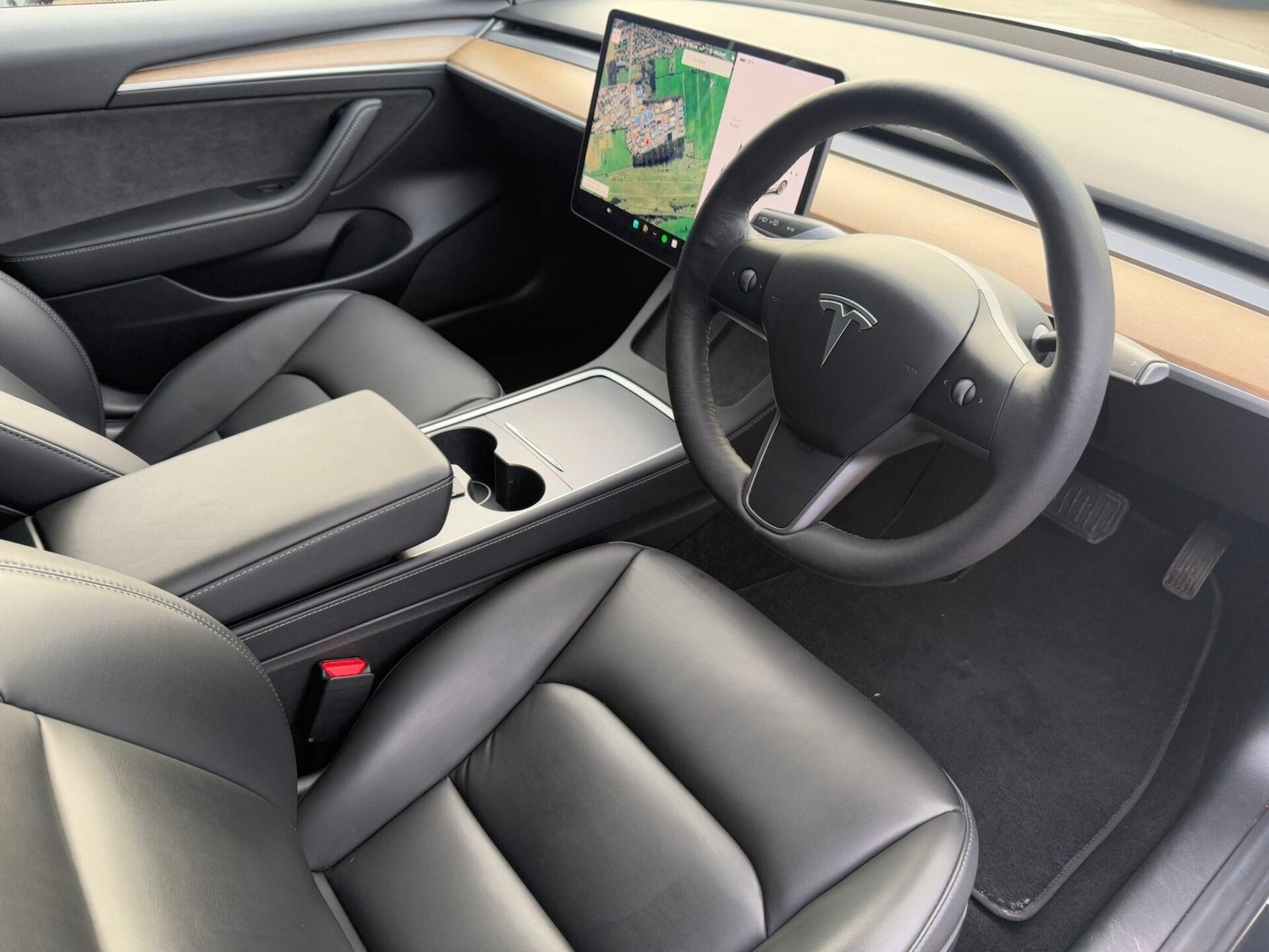 Used Tesla Model 3 2021 for sale - 76831891: Photo 3